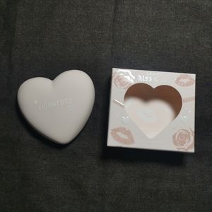 BNIB Colourpop - Kiss n Tell Blush